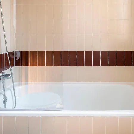 Flat Terrace - Pool & Parking * 貝尼多姆